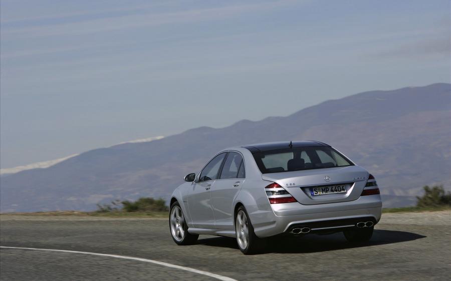  Mercedes-Benz S65 AMG 2009 года  (фото 4 из 21)